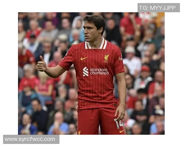 意大利足球历史上最具影响力的红色明星球员盘点与回顾 意大利足球历史上最具影响力的红色明星球员盘点与回顾